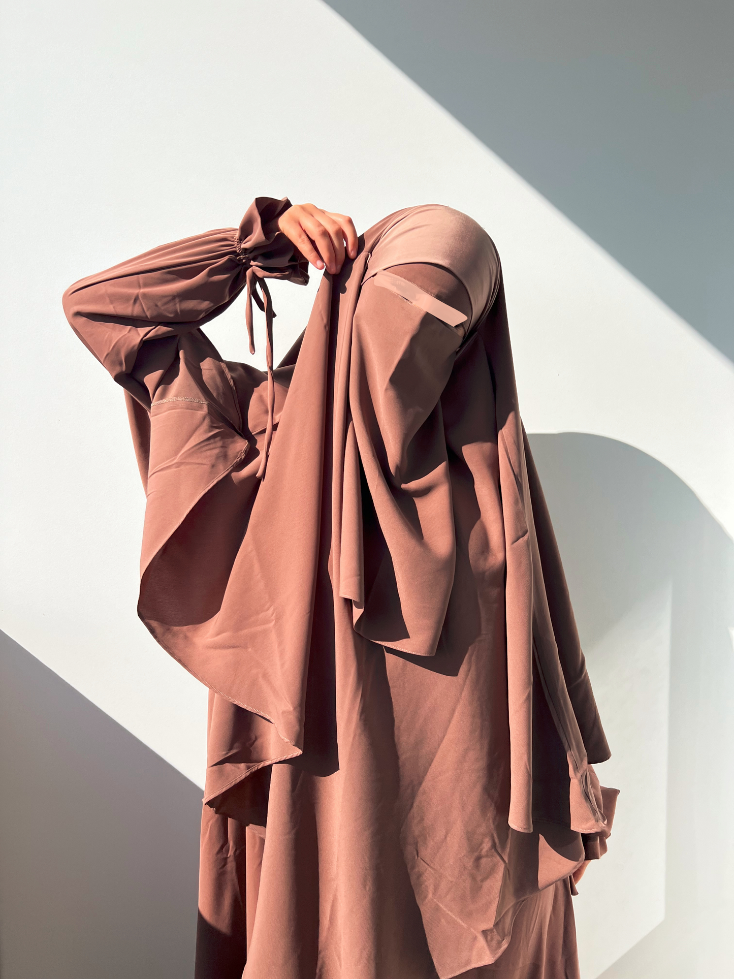 Khimar Amina Brown