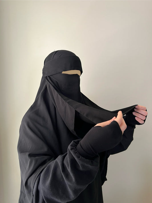 Niqab mit Essfunktion